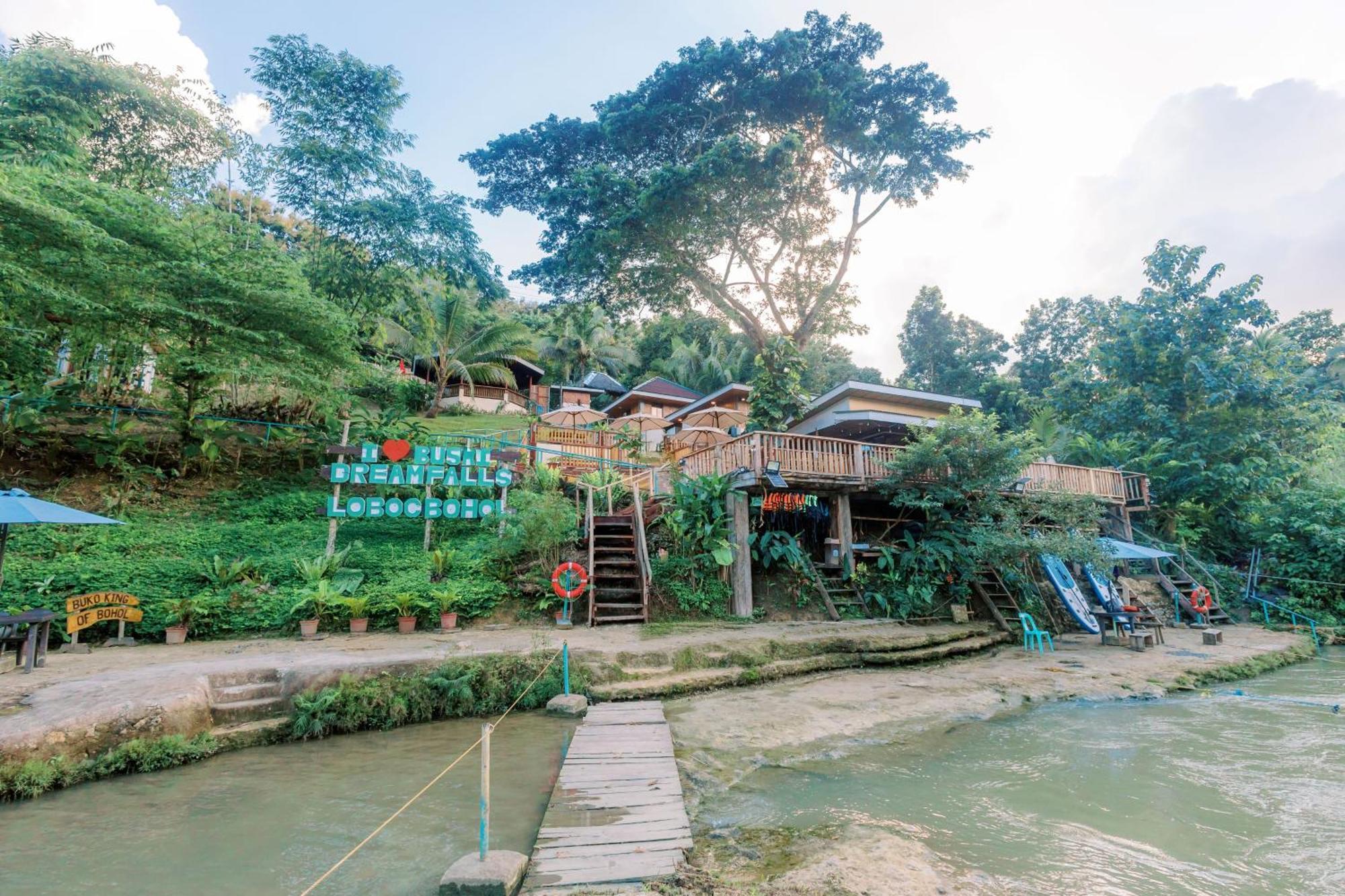 לובוק Busai Dream Falls Resort מראה חיצוני תמונה