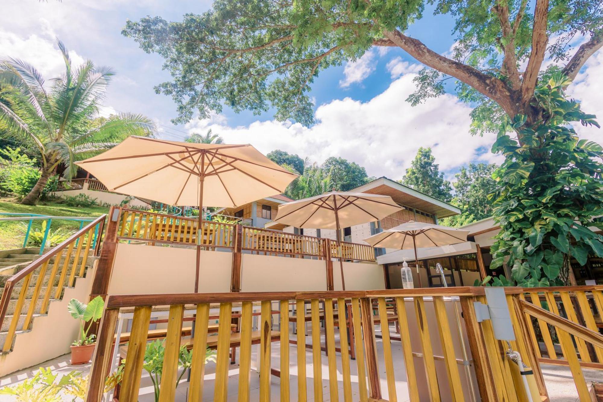 לובוק Busai Dream Falls Resort מראה חיצוני תמונה