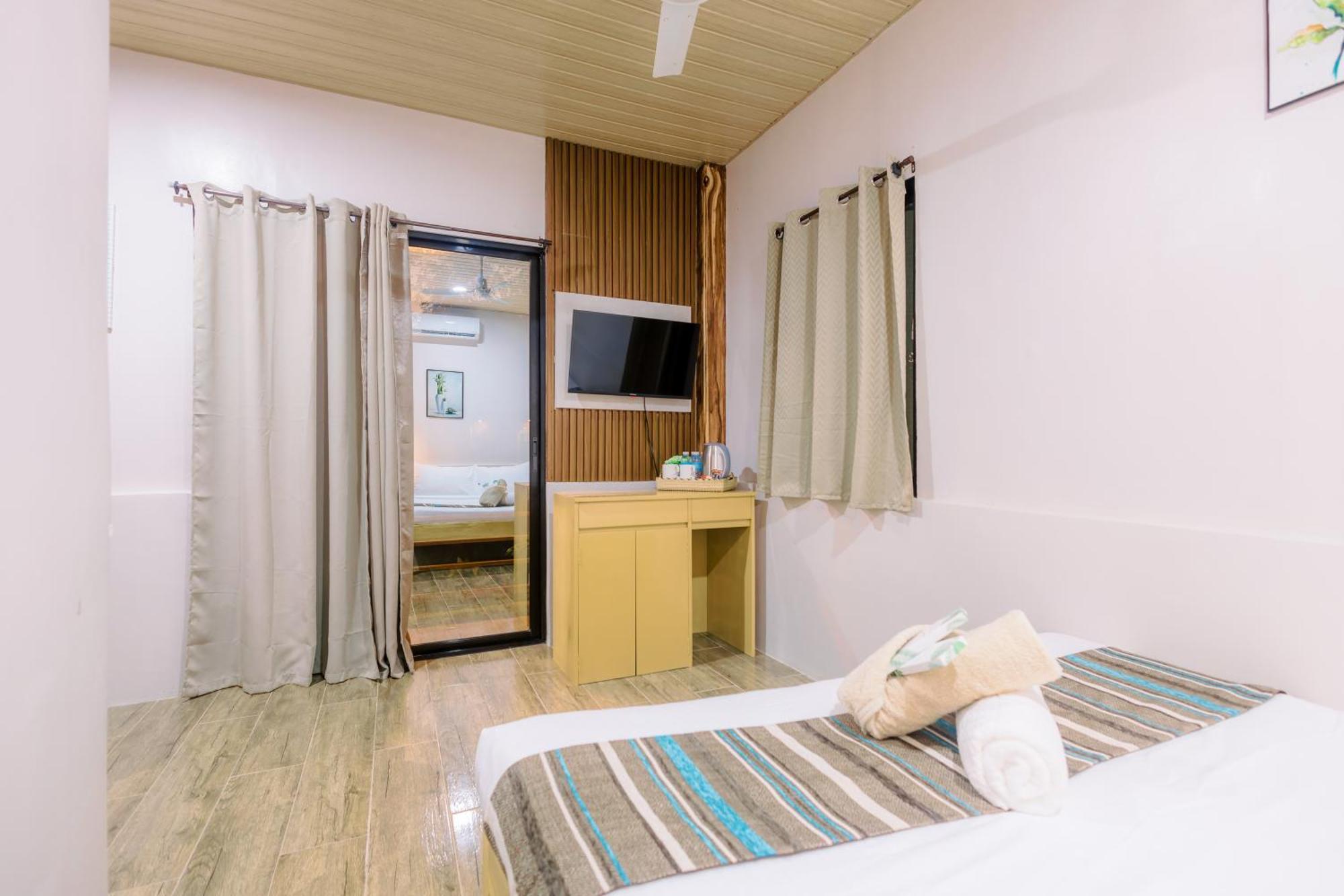 לובוק Busai Dream Falls Resort מראה חיצוני תמונה